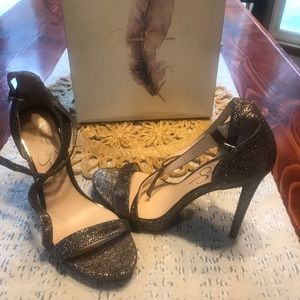 Brand new still in box Jessica Simpson heels 👠
